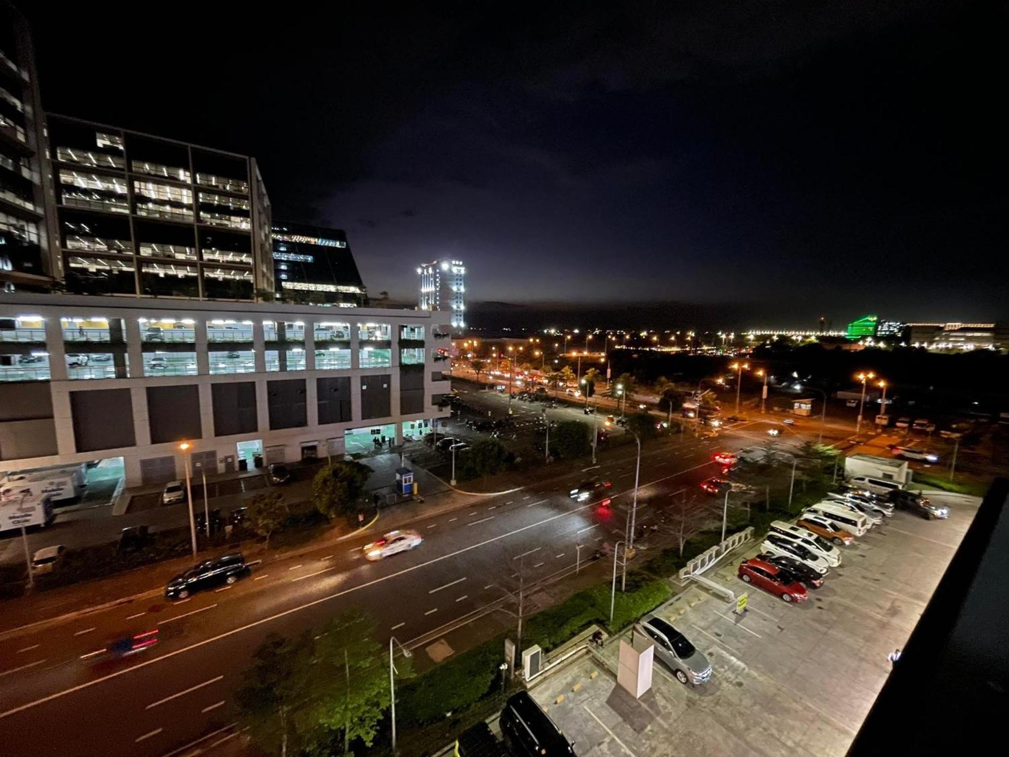 Shore Residences, Mall Of Asia Complex Stays By Pbyy Manila Exterior photo