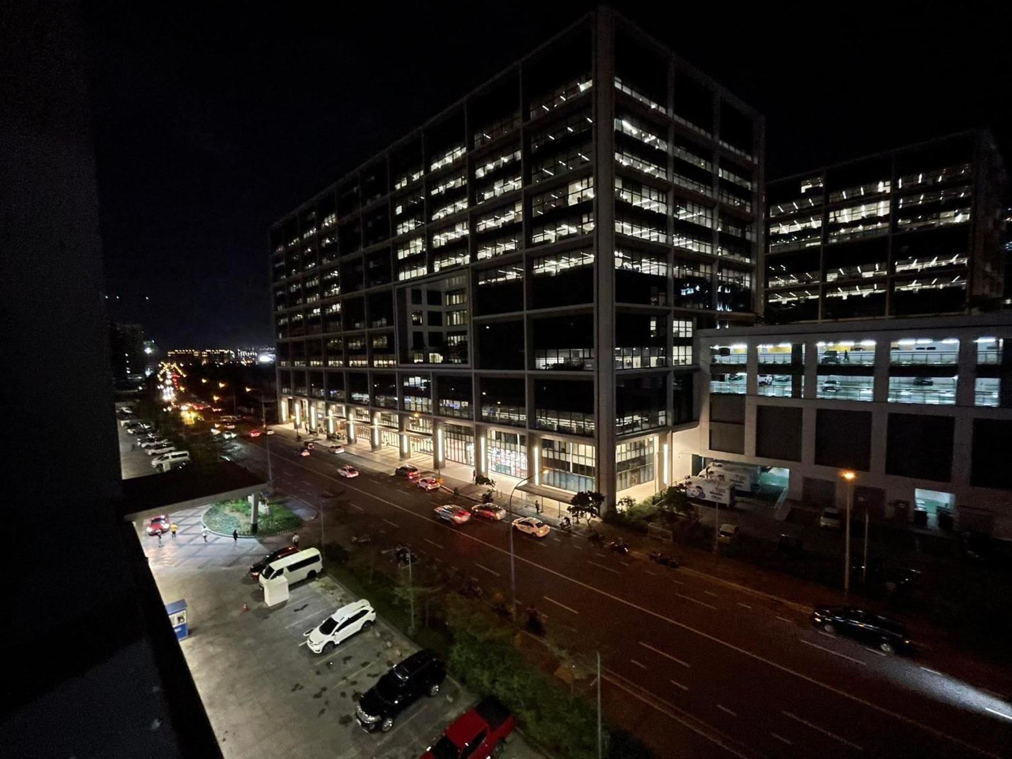 Shore Residences, Mall Of Asia Complex Stays By Pbyy Manila Exterior photo